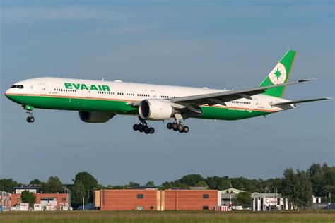 Flight BR6 / EVA6 .